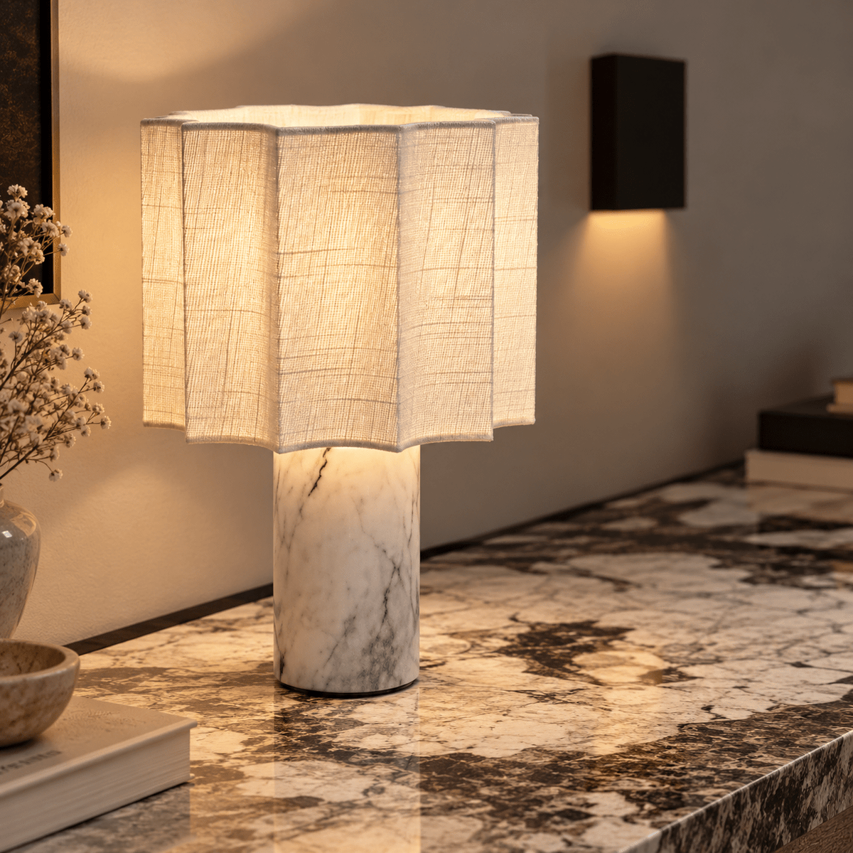 Lampe De Table Marbre Blanc Abat-Jour Plissé - Maison Du Design