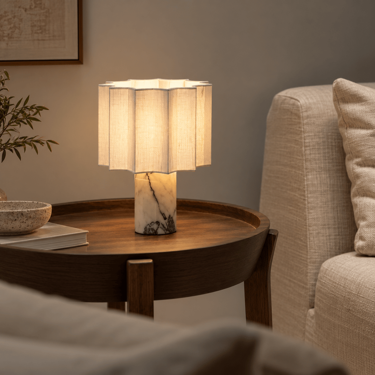 Lampe De Table Marbre Blanc Abat-Jour Plissé - Maison Du Design