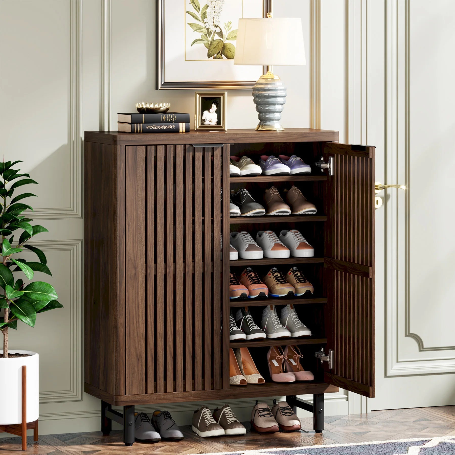Meuble à Chaussures en Bois Noyer Cannelé - Maison Du Design