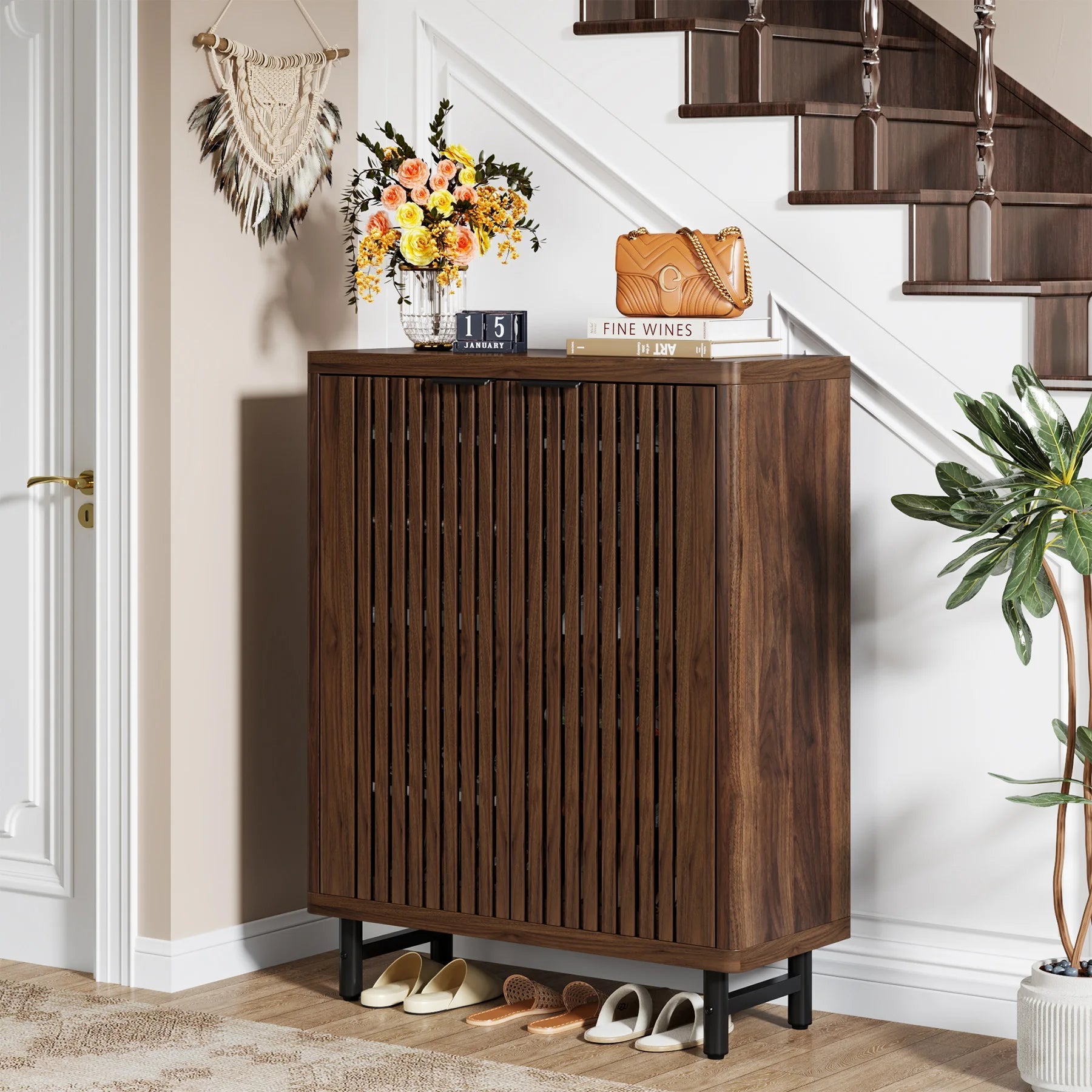 Meuble à Chaussures en Bois Noyer Cannelé - Maison Du Design